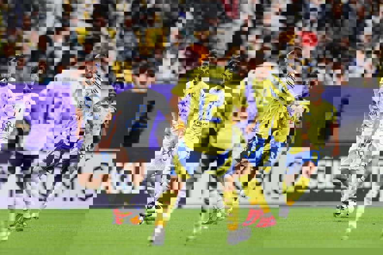 2159999