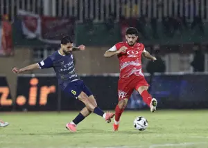 خدابنده‌لو جلوتر از باتجربه‌ها برای پست ۶ پرسپولیس