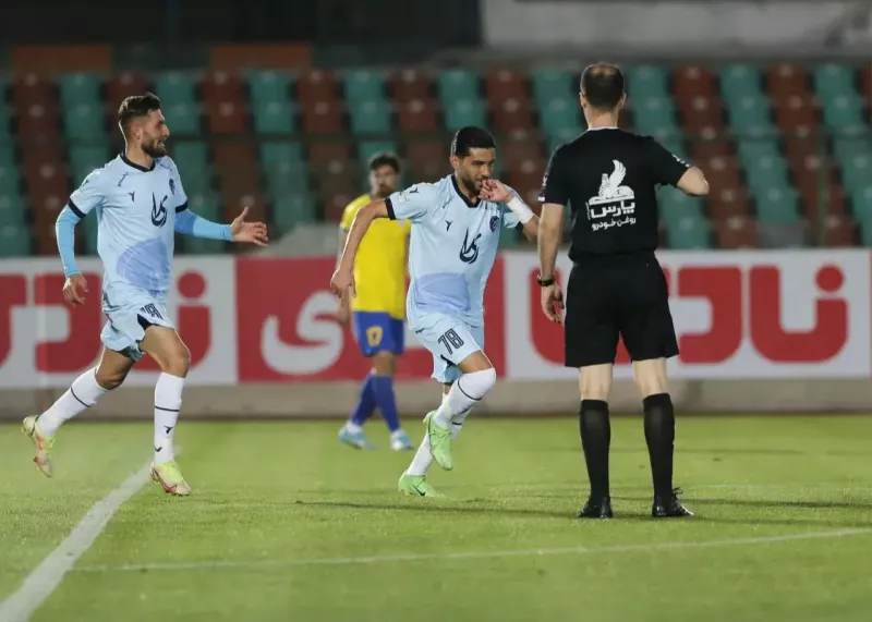 جنگ صعود و بقا در لیگ یک با استفاده از VAR