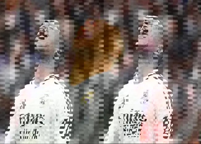 2160302