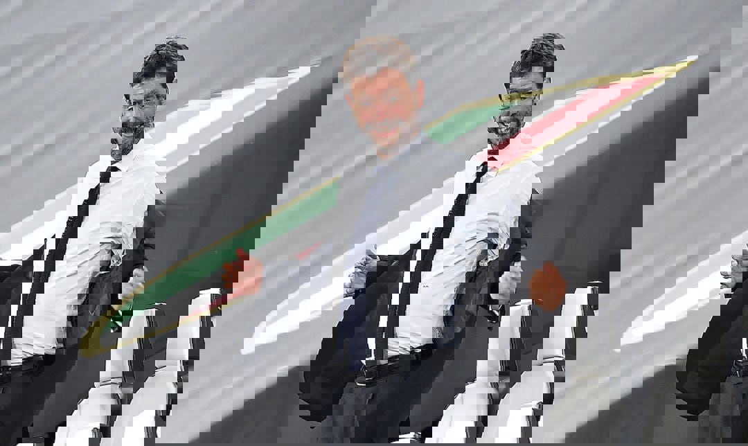 2160602