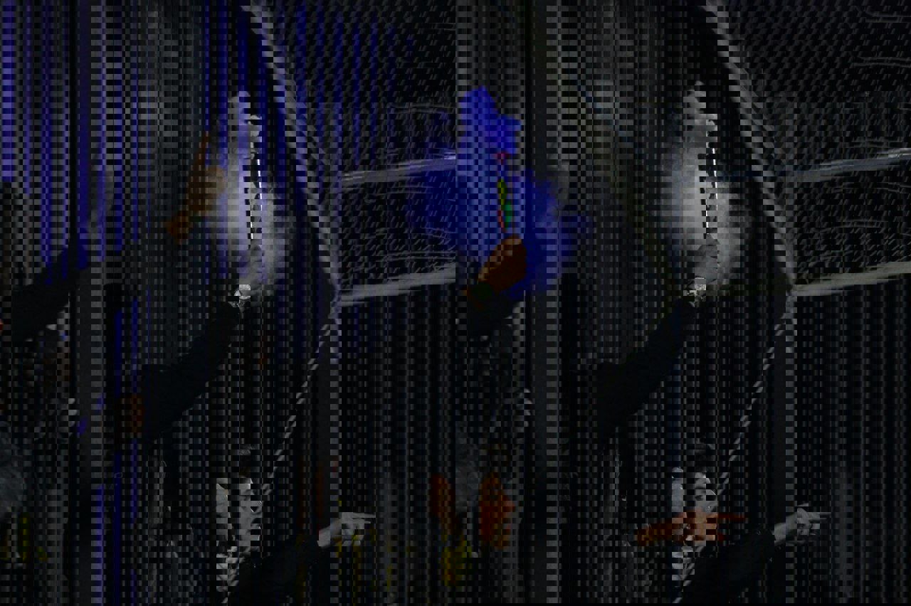 2160718