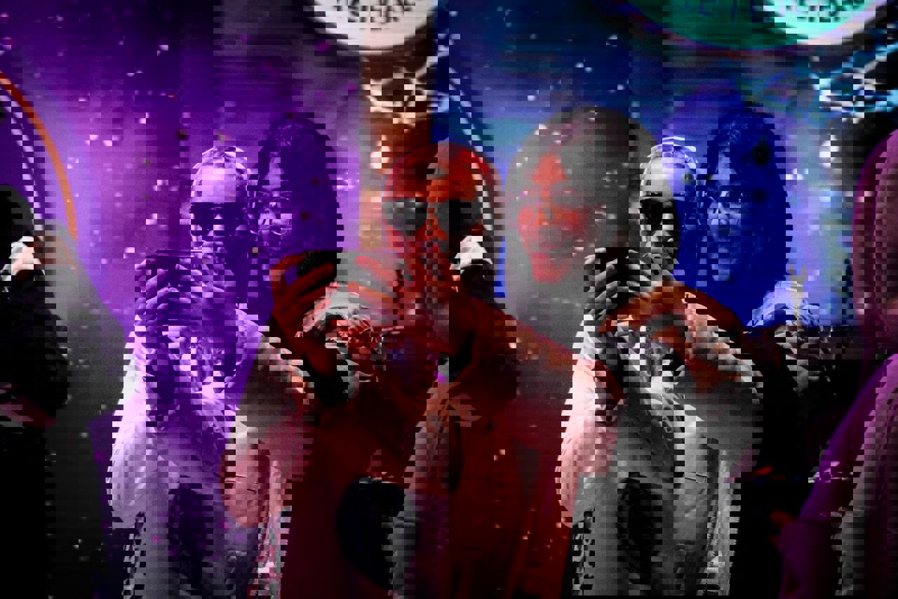 2161003