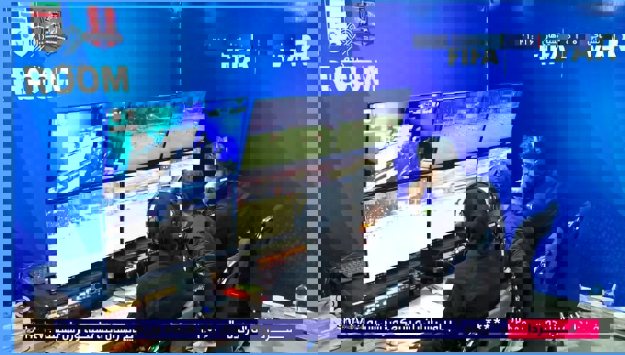 2161100