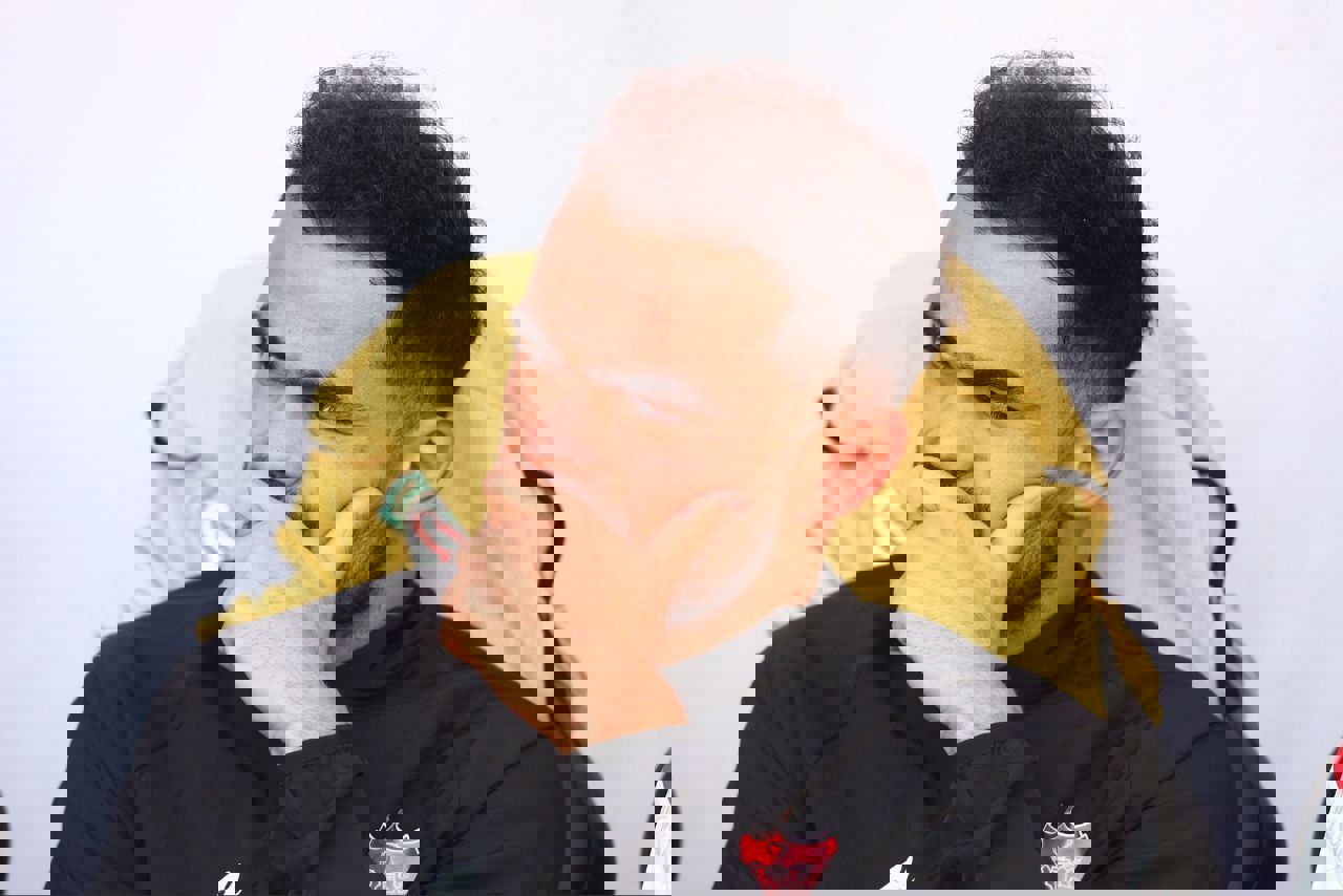 2161277