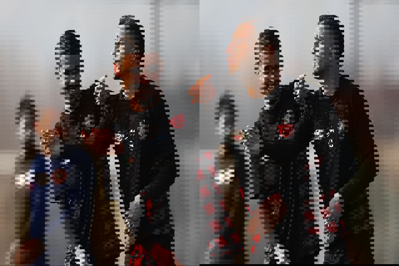 2161300