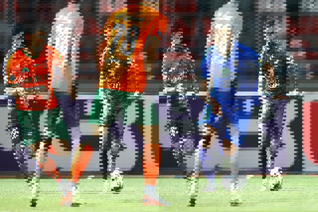 2161576