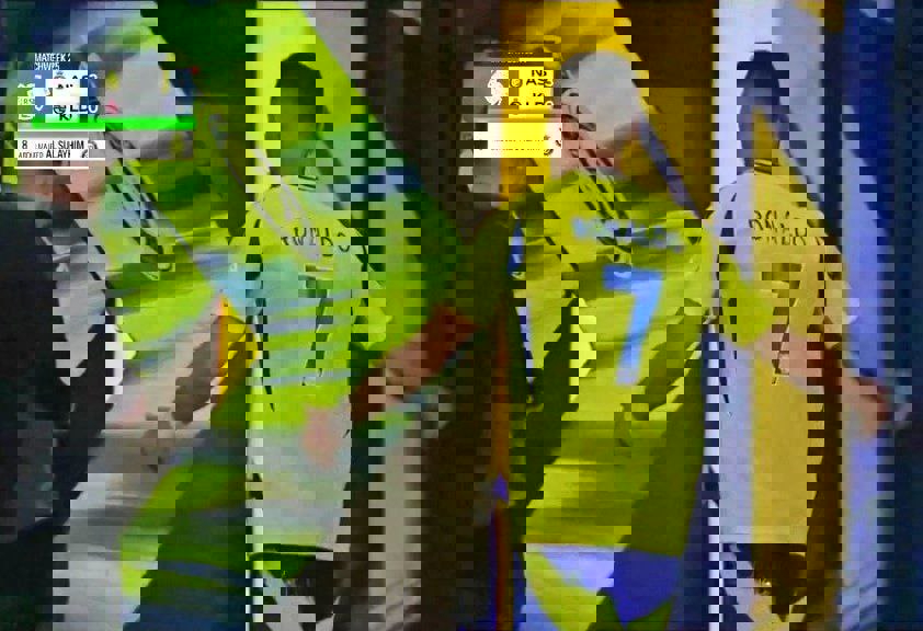 2161640