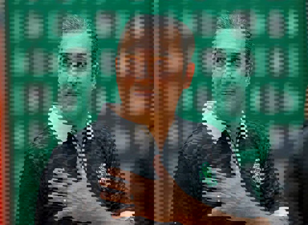 2161843