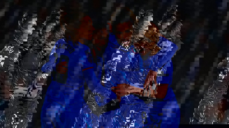 2161822