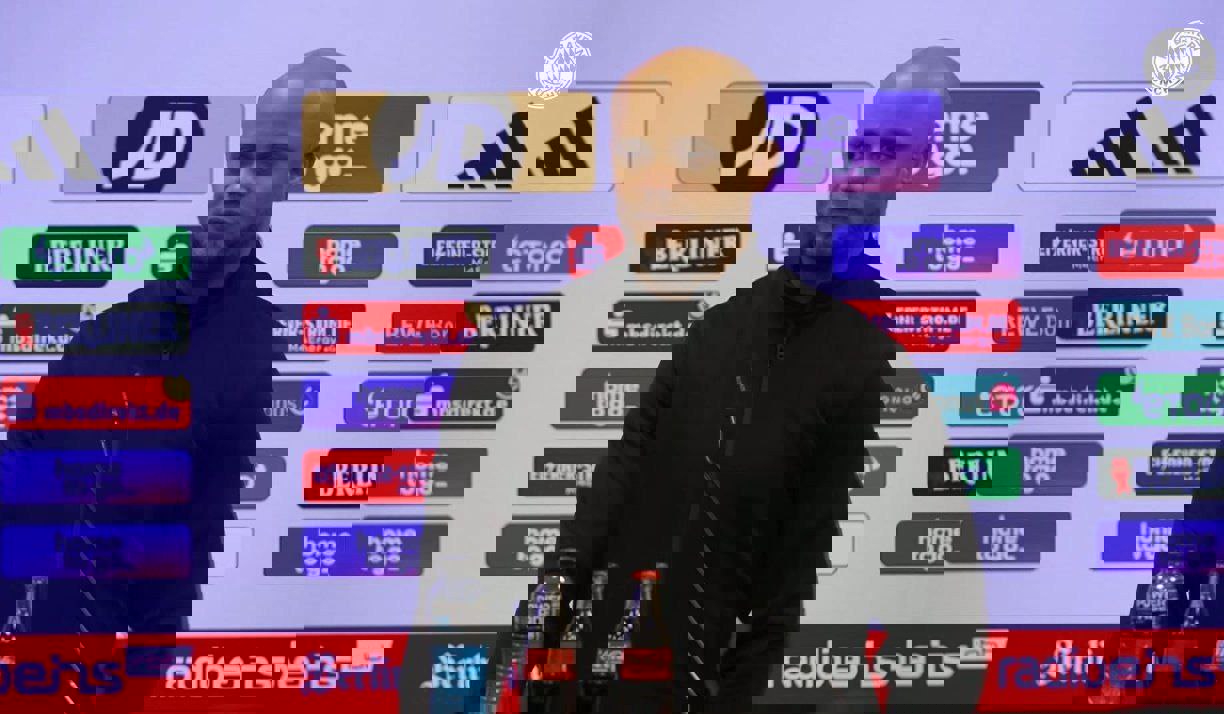 2161870