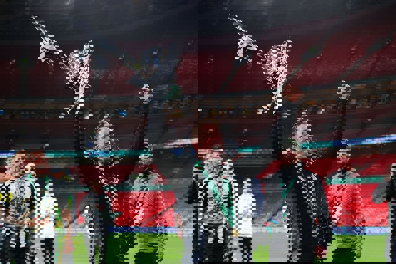 2162313
