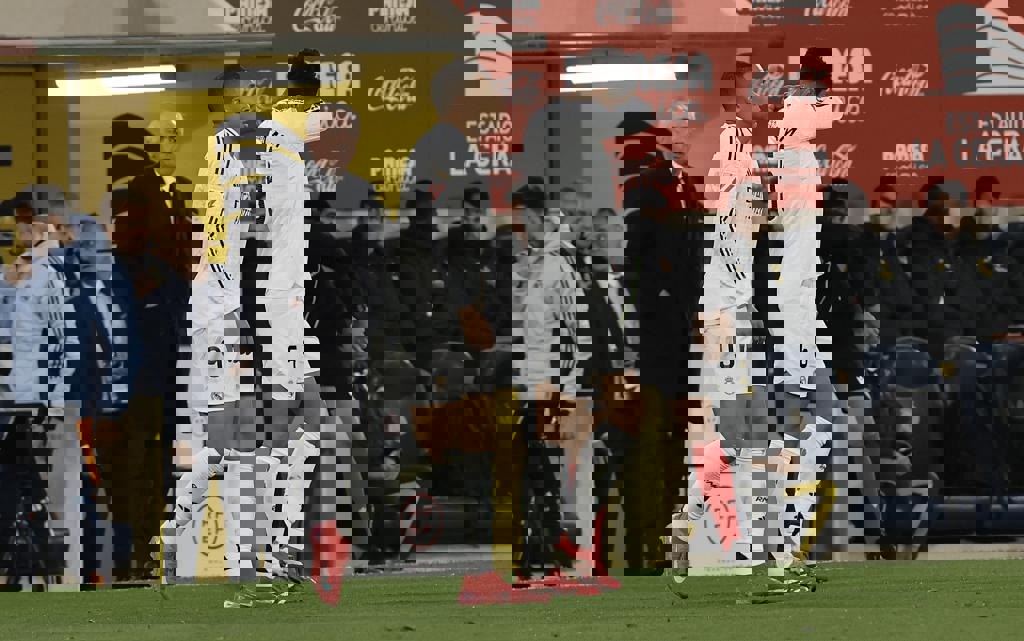 2162043