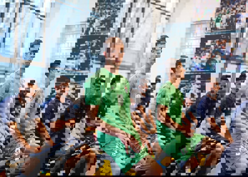 2162147