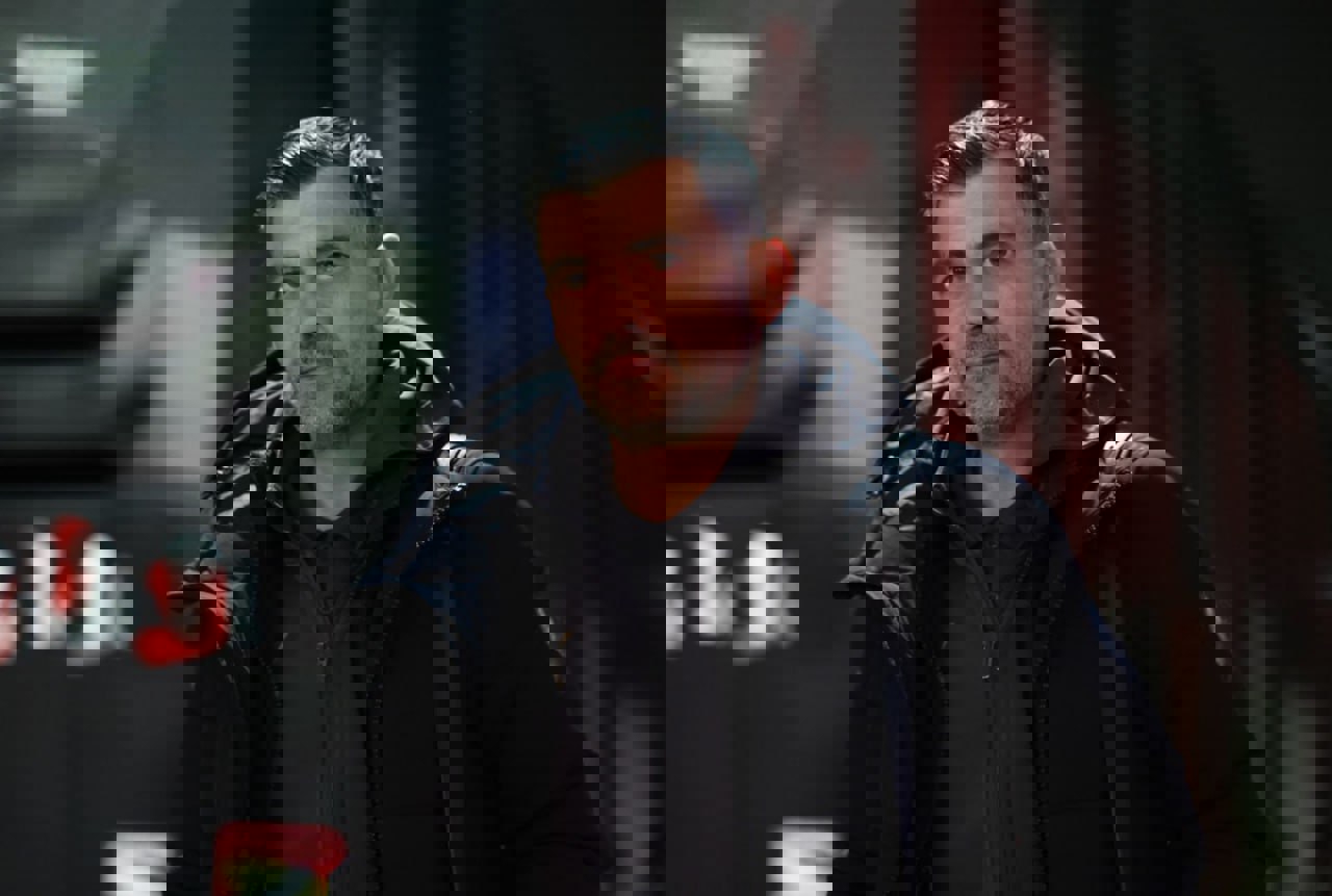 2162083