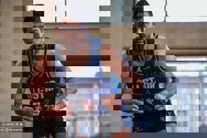 واکنش مدیر استقلال به قرارداد 7 میلیاردی حسن یزدانی!