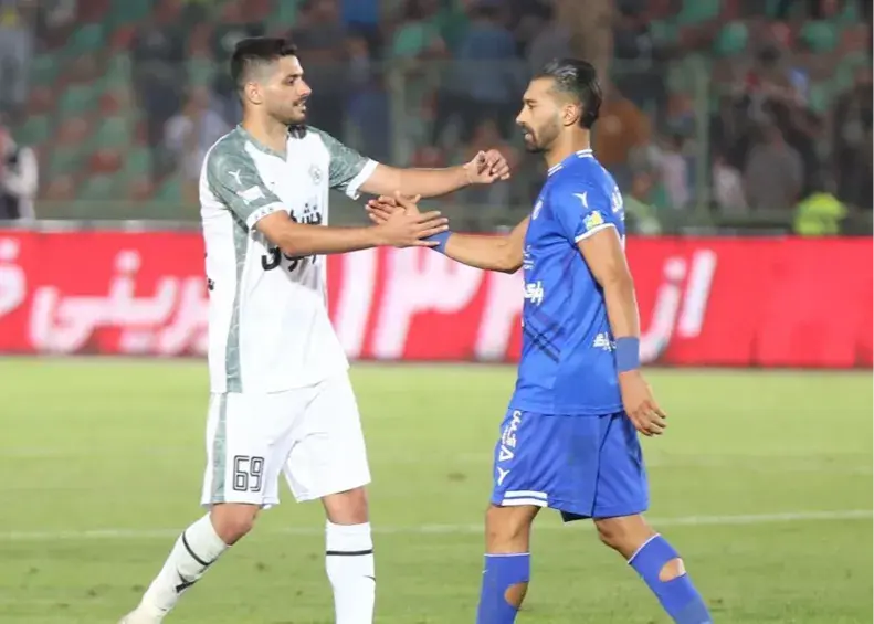 گزارش زنده: ذوب‌آهن 0 - استقلال 0