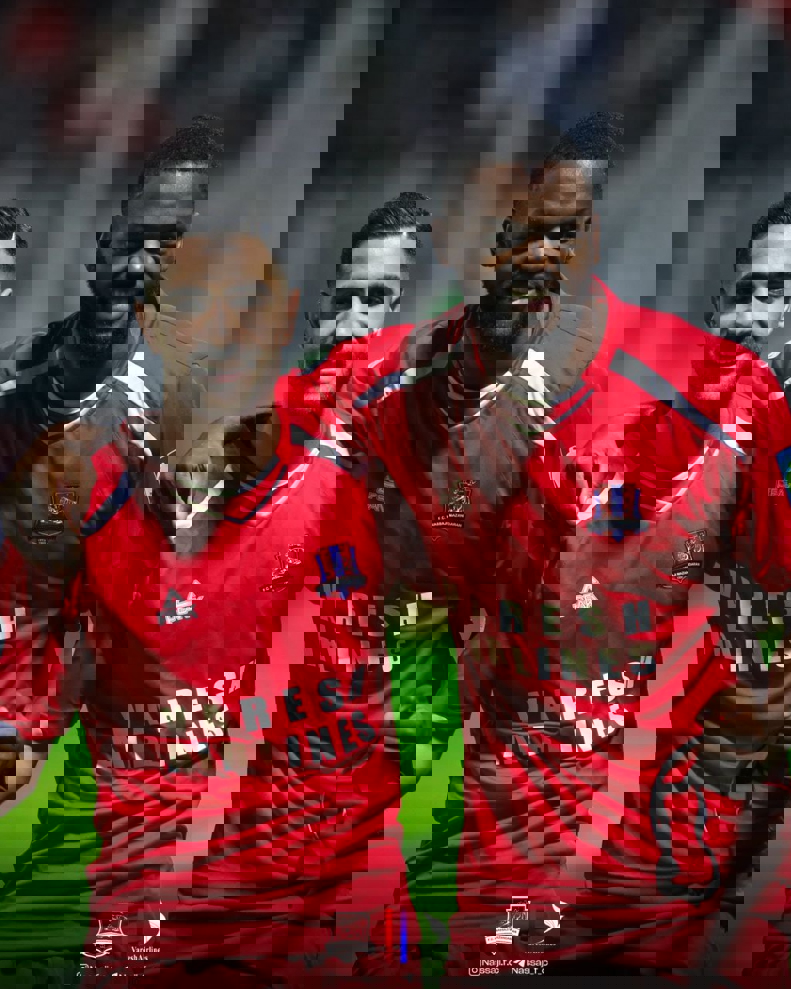 2162369