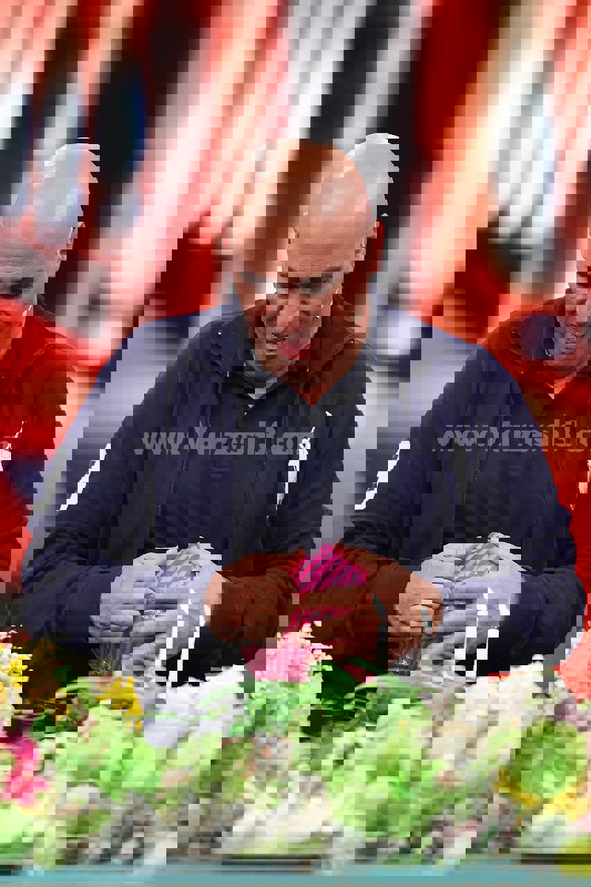 2162491