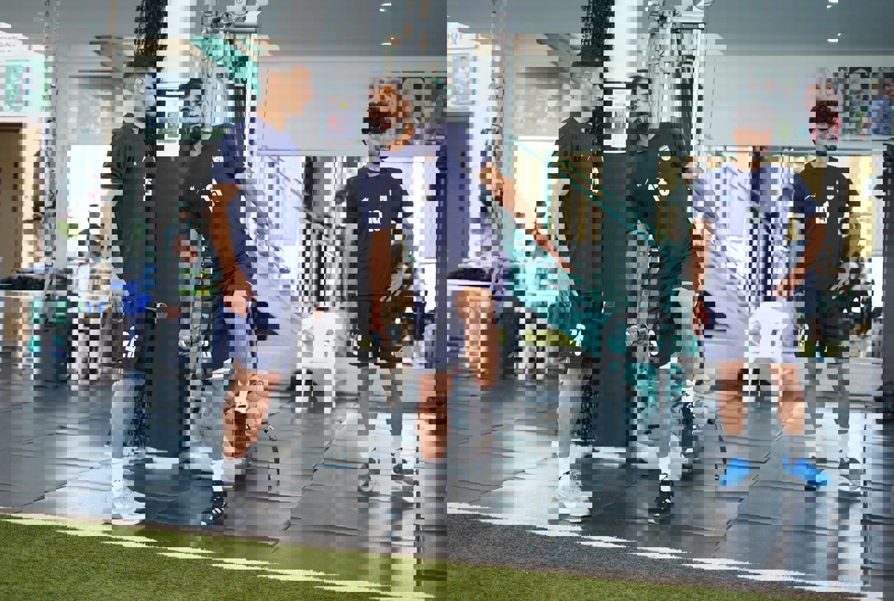 2162887