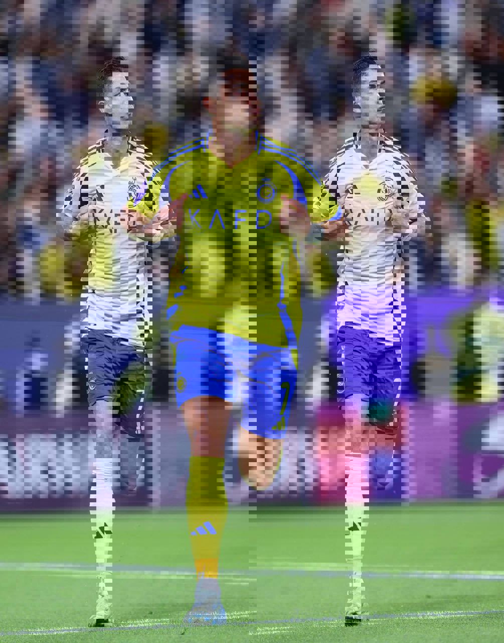 2162900