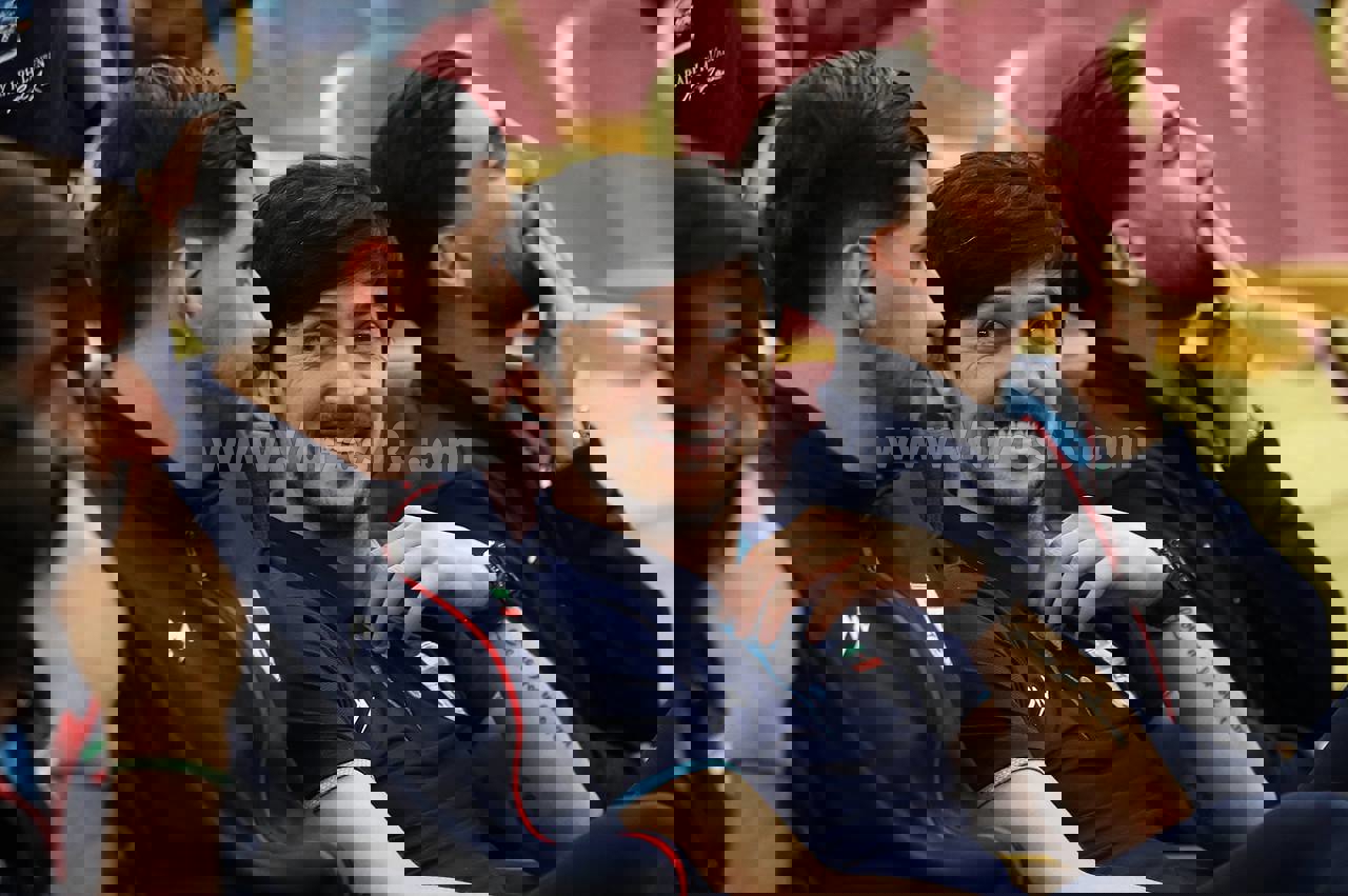 2162879