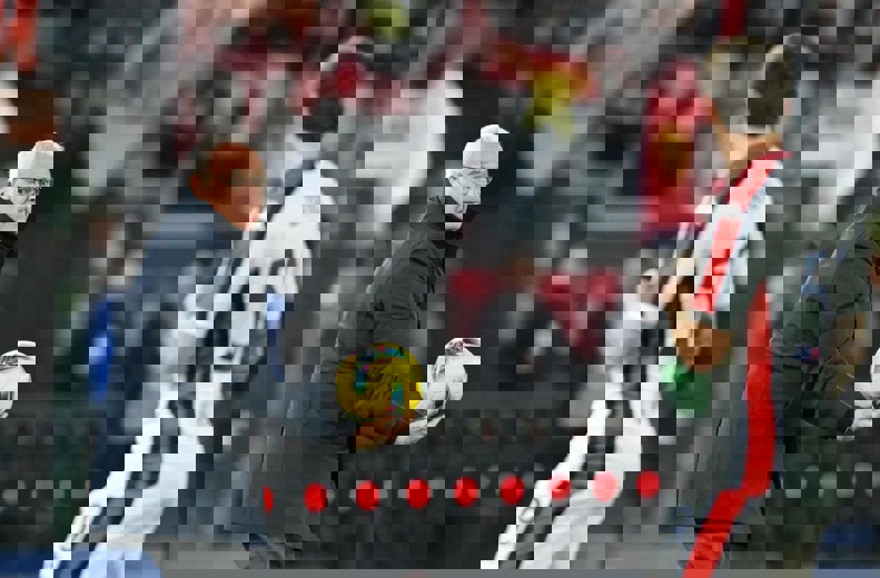 2163085