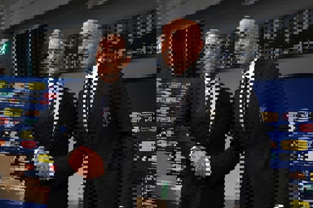 2163097