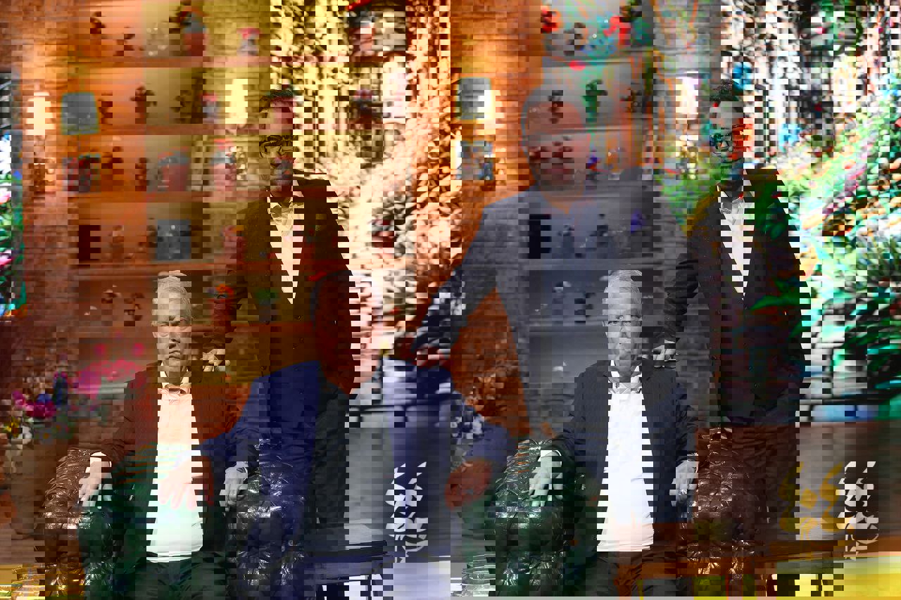 2163089