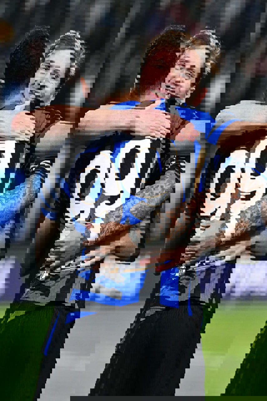2163221