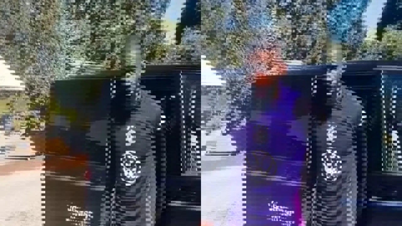 2163501
