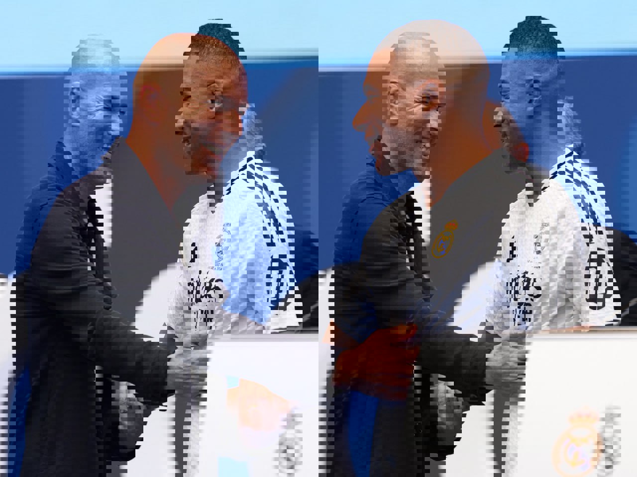 2163486