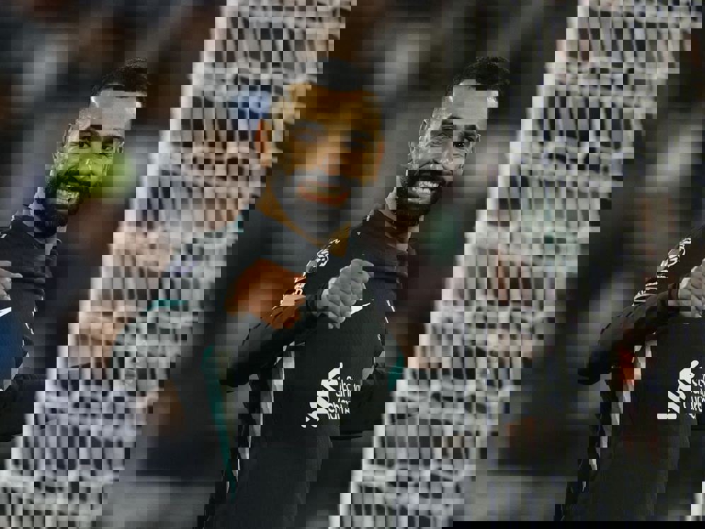 2163576