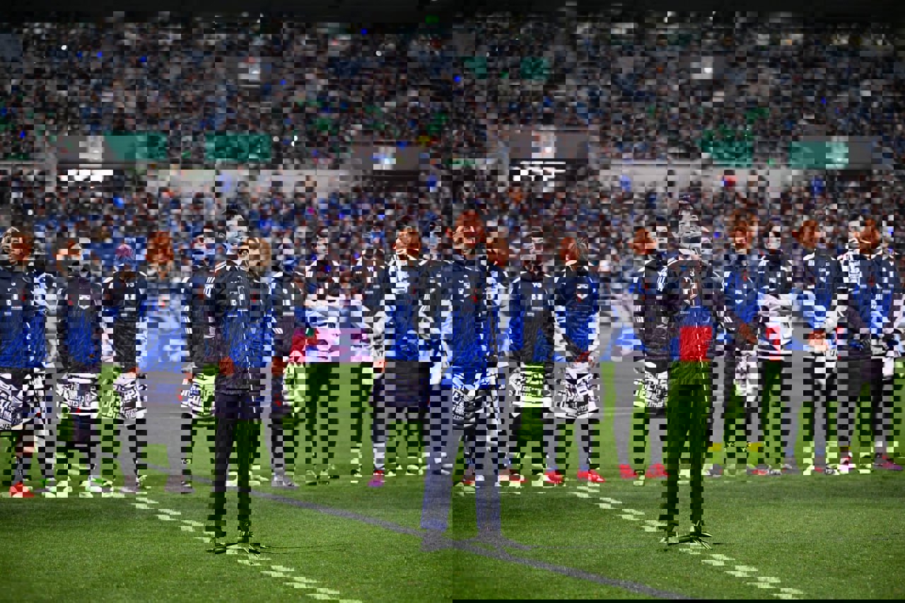 2163619