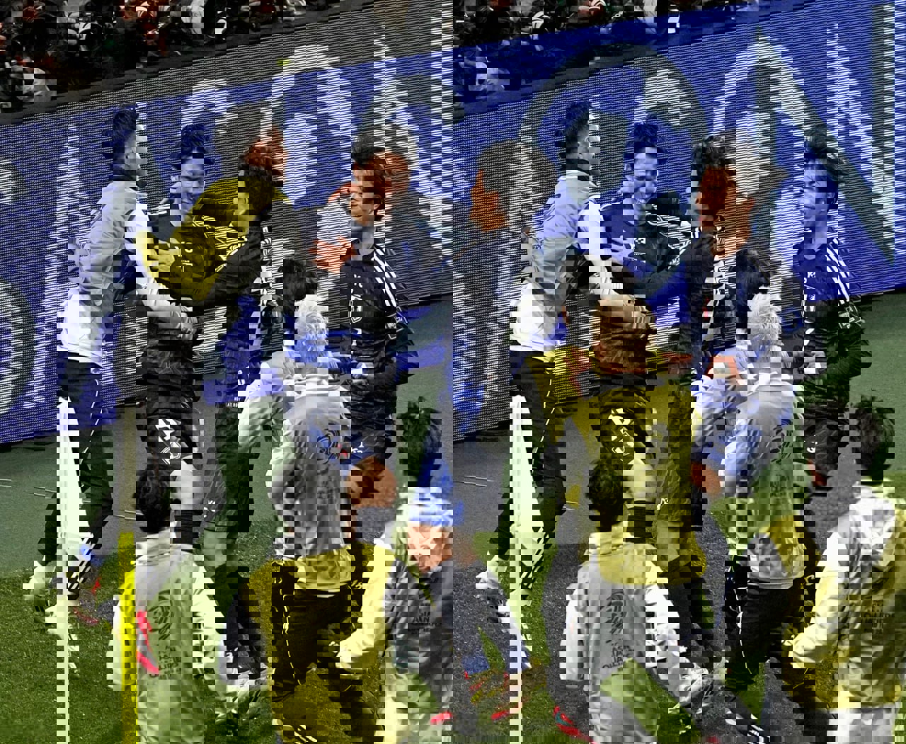 2163590