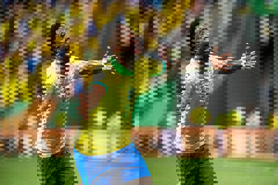 2163957