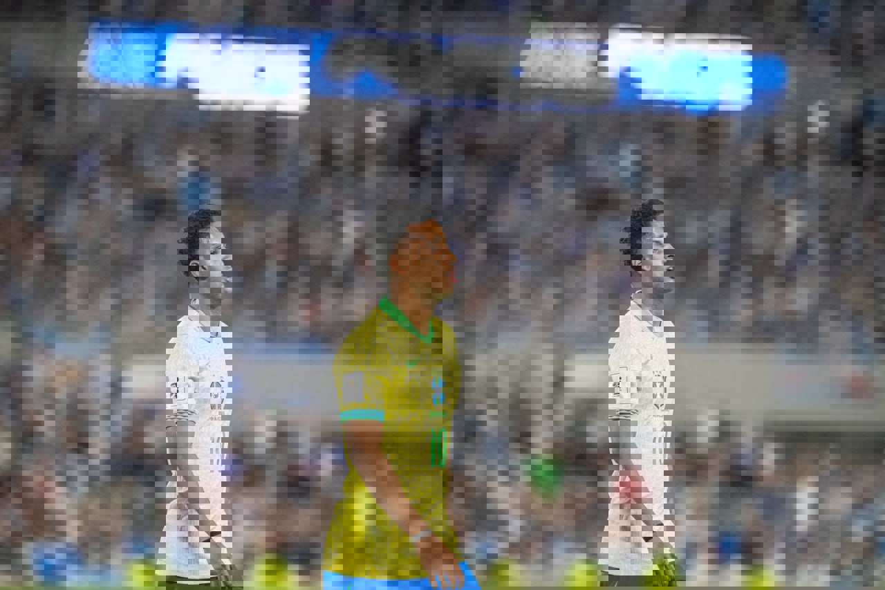 2165611