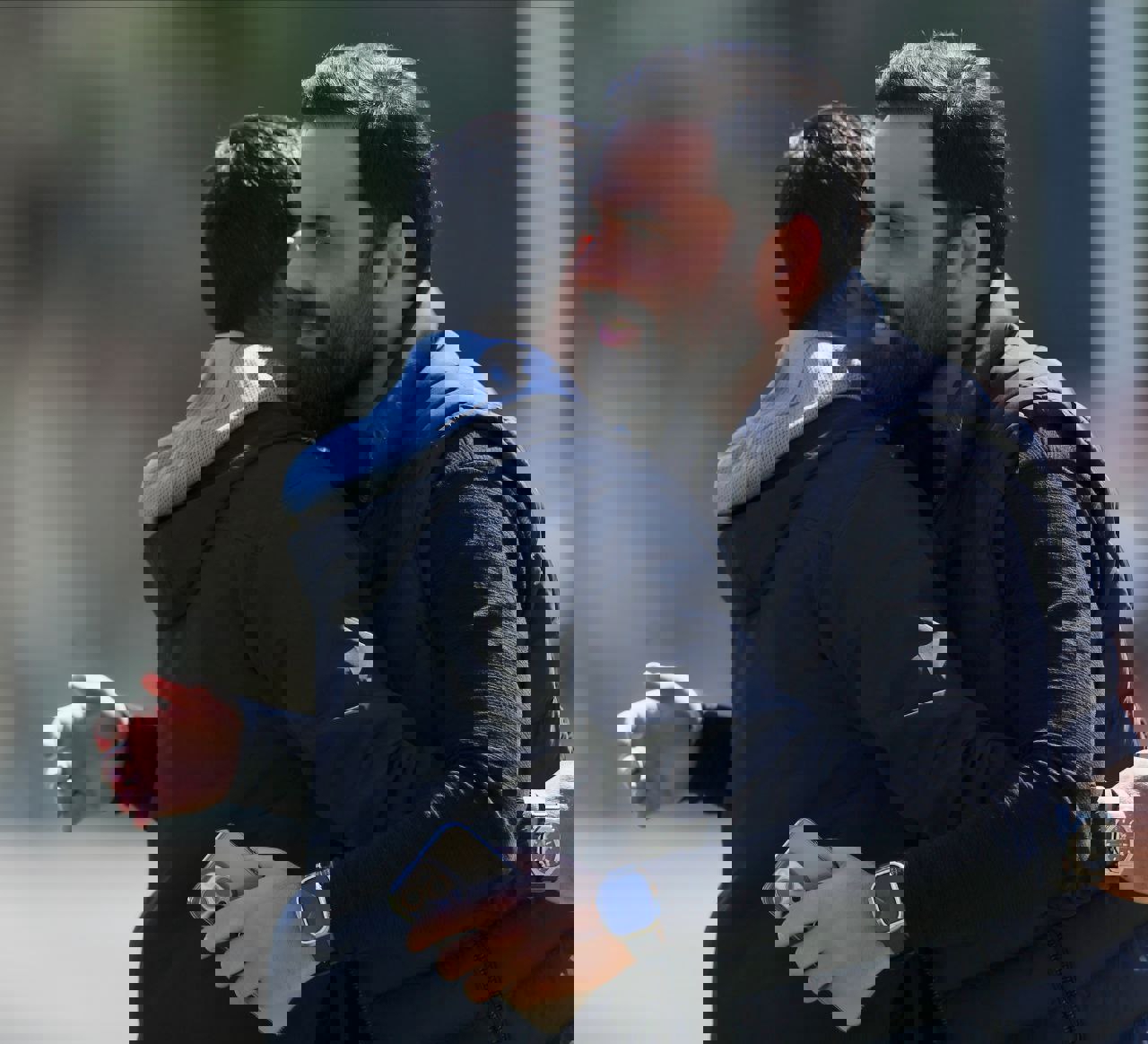 2165832