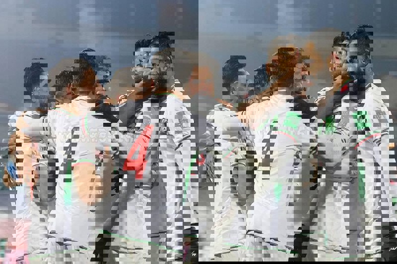 2165880