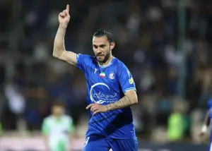 مهاجم استقلال: از مدیران پرسپولیس ممنونم