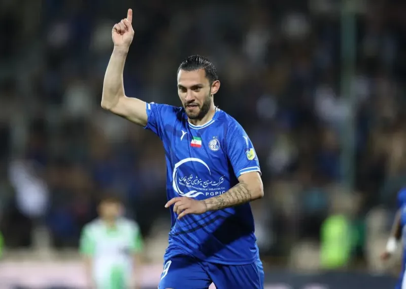 ساپینتو می‌آید تا همه جام‌ها را ببریم / مهاجم استقلال: از مدیران پرسپولیس ممنونم
