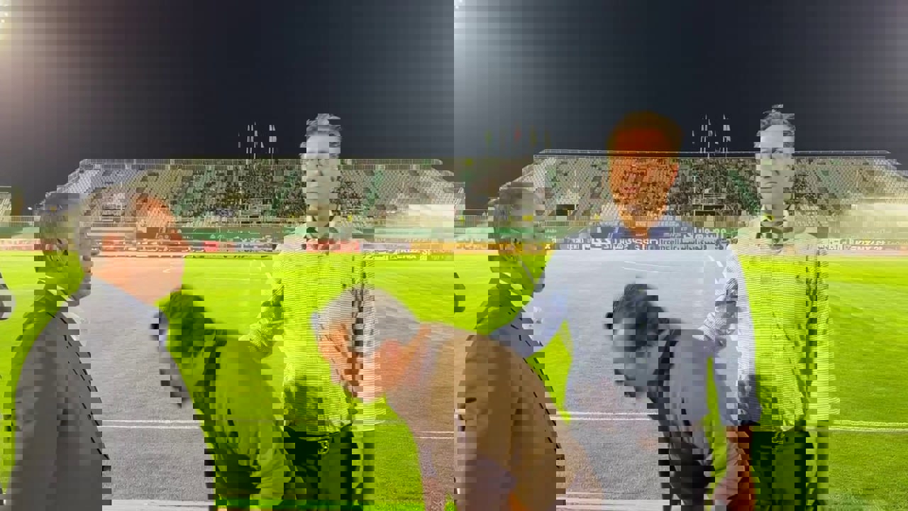 2166589