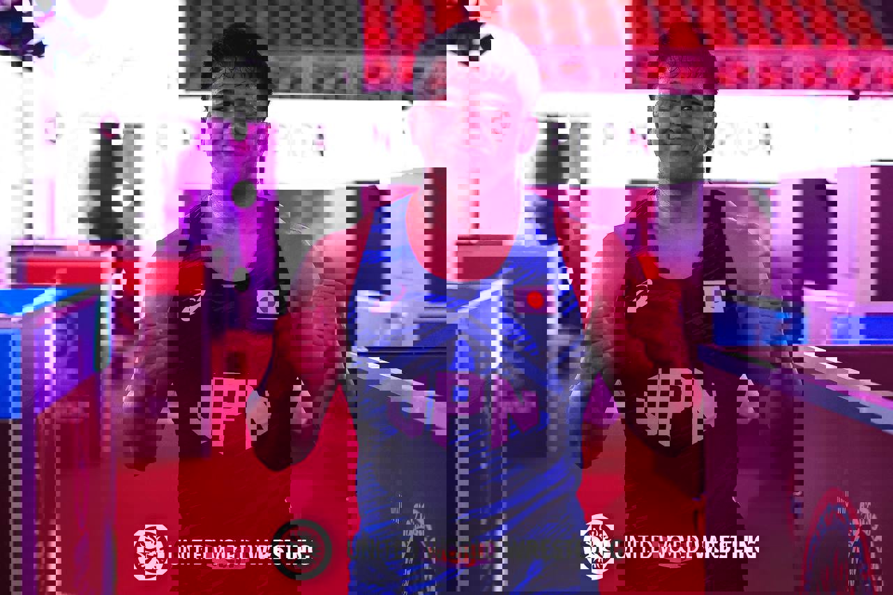 2166679