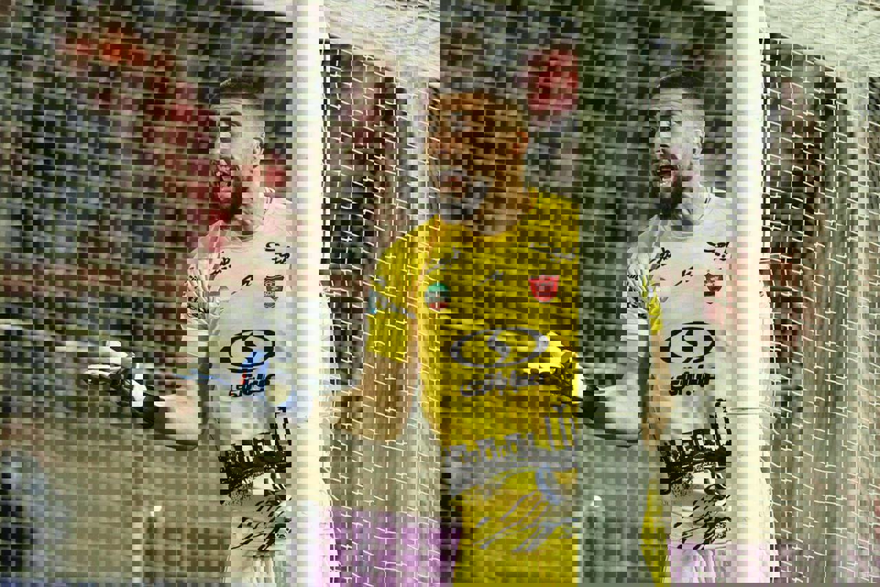 2166906