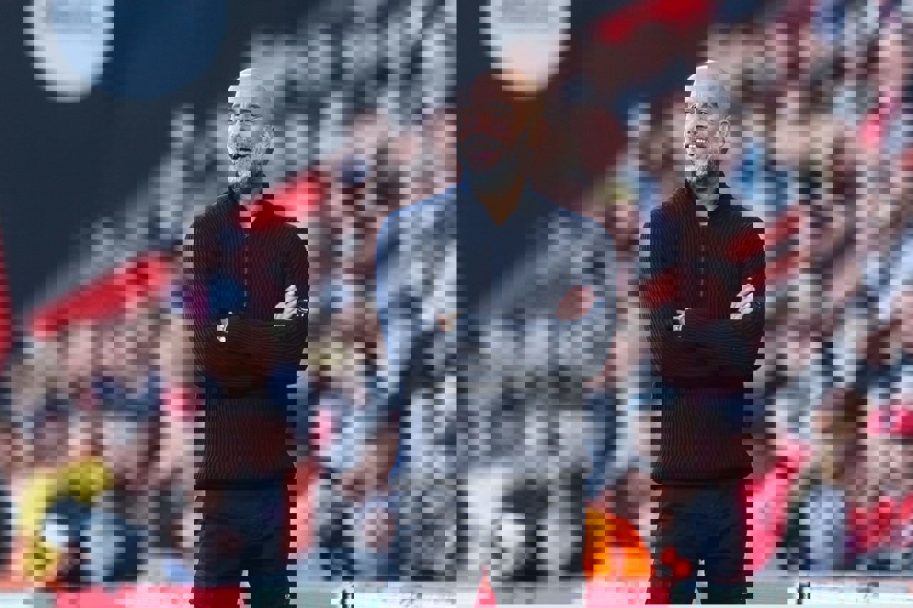 2167883