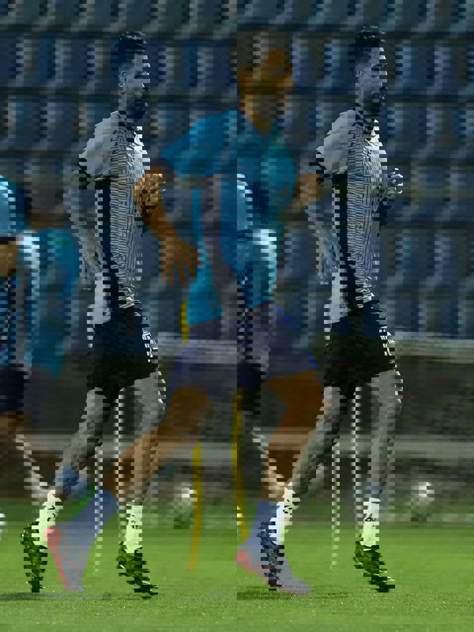 2167889