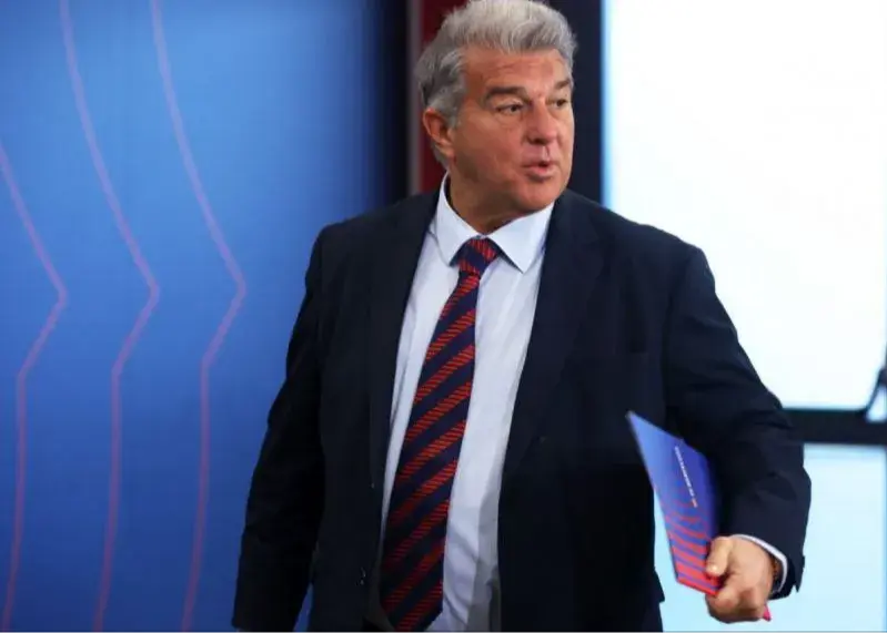 لاپورتا: در دفاتر و پشت پرده هم شکست نمیخوریم