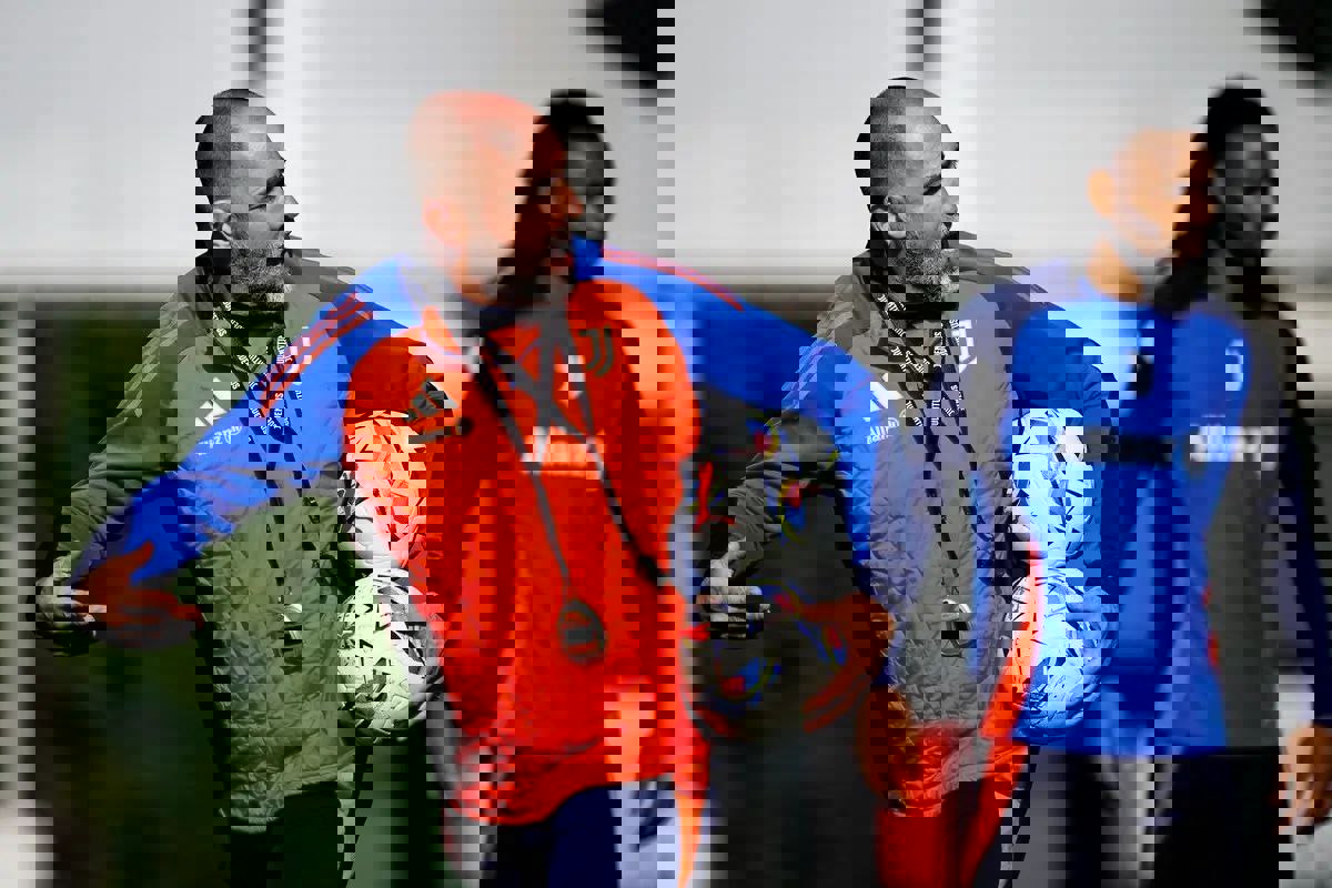 2168136