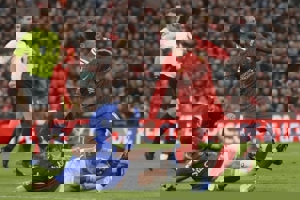 لیورپولی‌ها همسرم را به مرگ تهدید کردند!‏
