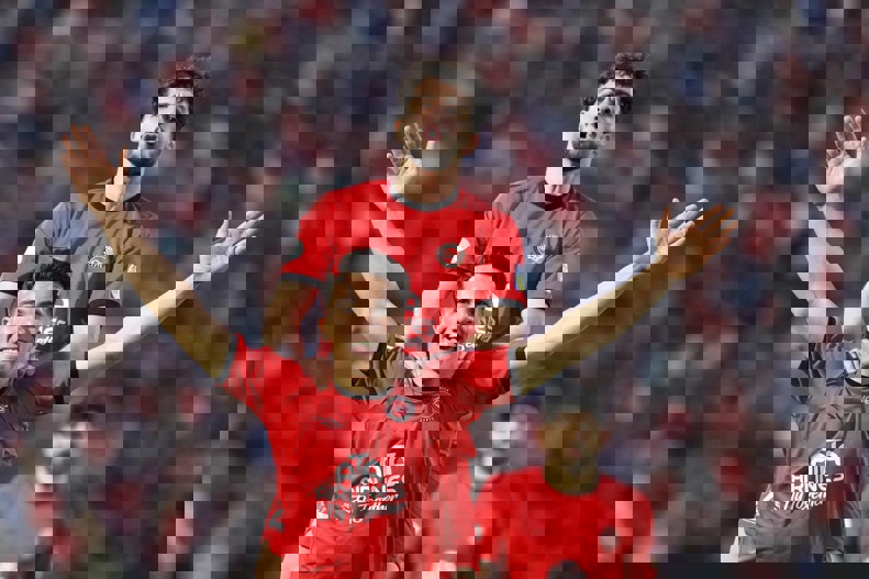 2168418